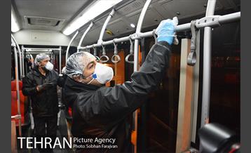 آغاز عملیات ضدعفونی کردن اتوبوس های تهران 13