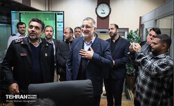 بازدید شهردار تهران از ستاد فرماندهی عملیات آتش نشانی 10
