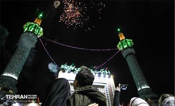 لحظه سال تحویل در حرم امام زاده صالح(ع) 30