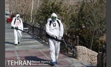 عملیات گسترده ضدعفونی خیابان ولیعصر (عج) توسط آتش نشانان تهران 19