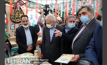 بازدید شهردار تهران از نمایشگاه دفاع مقدس 20