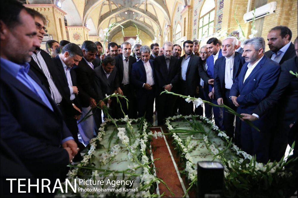 تجدید بیعت منتخبین مجلس دهم با آرمانهای امام خمینی (ره) 1