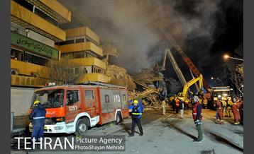 امداد رسانی شبانه در حادثه پلاسکو 42