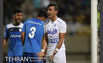 دیدار استقلال خوزستان و استقلال تهران در لیگ برتر فوتبال 5