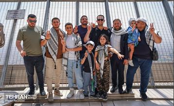 بازدید بیش از ۱۰۰ خانواده شهدای غزه از برج میلاد 23