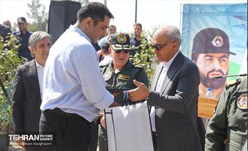 رونمایی از تندیس سرلشکر خلبان شهید بابایی 16