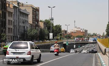 نصب تبلیغات نامزدهای چهاردهمین دوره انتخابات ریاست جمهوری در پایتخت 5