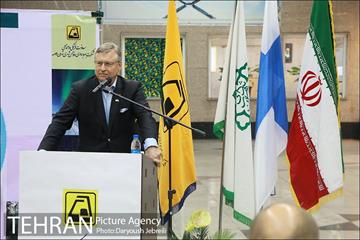 افتتاحیه نمایشگاه عکس چهار فصل کشور فنلاند 14