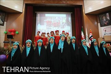 جشن رونمایی و اهدای احکام حامیان ایمنی به دانش آموزان 10
