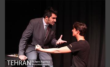 نمایش شایعه بی اساس 4