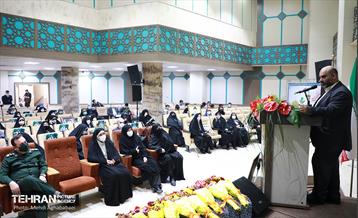 تجلیل و تکریم مادران شهید در منطقه هشت  5