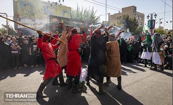 نجات اهل عالم با حسین است  33