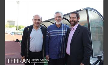 دیدار تیم های فوتبال سایپا و صنعت نفت آبادان