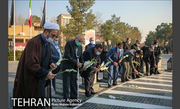 تجدید میثاق اعضای هیئت گزینش شهرداری تهران با رهبر کبیر انقلاب 38