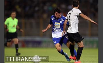 دیدار تیم های استقلال تهران و نفت مسجد سلیمان 17