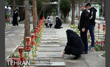 اولین پنجشنبه سال 1400 در بهشت زهرا(س) 12