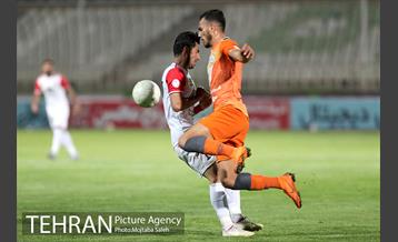 دیدار تیم های فوتبال سایپا و پرسپولیس 18