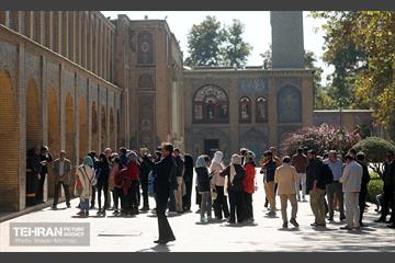نمایشگاه «رخ دوست»تور تهرانگردی وابستگان نظامی سفارتخانه‌های خارجی مقیم تهران 13