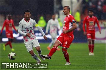 دیدار دو تیم پرسپولیس و تراکتور سازی 4