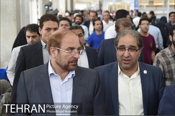 بازدید شهردار تهران از نمایشگاه کتاب در مجموعه شهر آفتاب 10