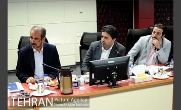 جلسه شورای معاونان با حضور شهردار تهران 44