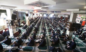 نماز جمعه عاشورایی در منطقه ۵ 11