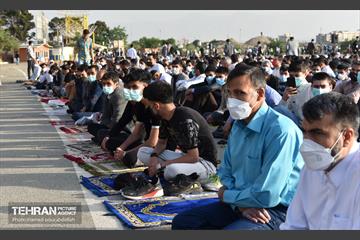 اقامه نماز عید فطر افغانستانی های اهل تسنن مقیم تهران 4
