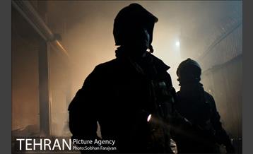 آتش سوزی انبار لوازم خانگی در خیابان 17شهریور 13