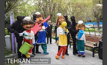 افتتاح نوروزگاه هنر در پیاده‌راه بلوار کشاورز 50