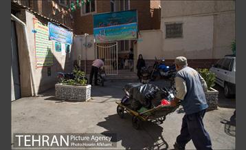 توزیع لوازم التحریر توسط گروه پردیس پایان کارت خوابی‎ 3