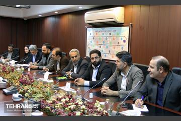 نشست هم‌اندیشی مدیر اداره‌کل سرمایه‌انسانی از ستاد مرکزی معاینه فنی 6