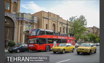 اتوبوس گردشگری 18