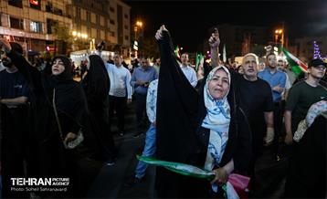 سخنرانی شهردار تهران در تجمع شبانه میدان انقلاب