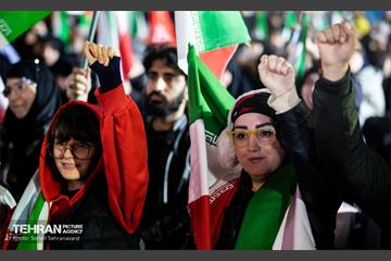 اجتماع تهرانی‌ها در حمایت از رهبری و نیروهای مسلح