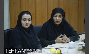 بازدید سرپرست مرکز ارتباطات از شهرداری منطقه 8 5