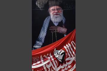 عزاداری روز عاشورا به نیابت از رهبر شهید انقلاب 30