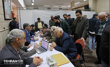 قرار خدمت؛ دیدار مردمی شهردار تهران در مسجد جامع باغ فیض 25