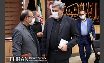 نشست شهردار تهران با جمعی از روزنامه نگاران 50