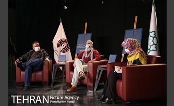 رونمایی کتاب صد سال شعر در تهران 8