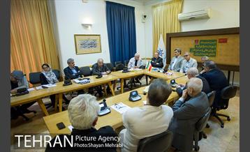 نشست صمیمانه شهردار تهران با شورای عالی و مدیرعامل خانه ی هنرمندان ایران 1