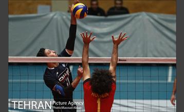 دیدار تیم های والیبال پارسه تهران و عمران ساری