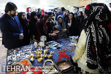 افتتاح نمایشگاه تخصصی مد و پوشش اسلامی - ایرانی زنان و اقوام ایرانی 12