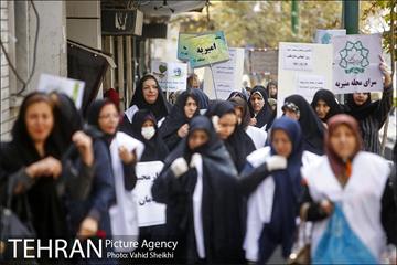 پاکسازی خیابان ولیعصر به مناسبت روز جهانی داوطلب 12