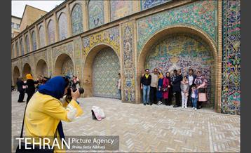 قاب‌های کاشی‌های کاخ کلستان 1