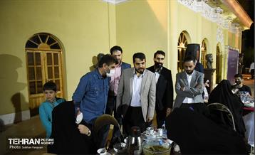 ضیافت افطاری با حضور خانواده های معزز شهدا 19