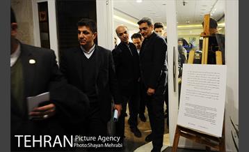 بازدید شهردار تهران از نمایشگاه نقاشی و چیدمان کافه گرافی 7