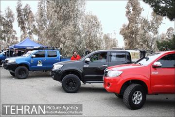 بزرگترین همایش اتومبیلهای دو دیفرانسیل تهران‎ 2