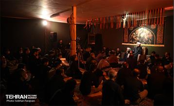 مراسم شب هشتم محرم در کهف الشهدا 9