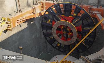 مونتاژ قطعه اصلی دومین دستگاه TBM خط 10 8