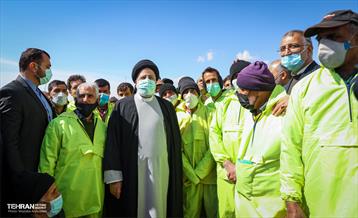نهال کاری شهردار تهران و رئیس جمهور به مناسبت روز درختکاری 24